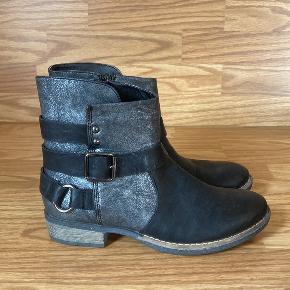 Patrizia Donjon Metallic - Black Buckle Ankle Boot Booties Size 39 (8) - Picture 3 of 16